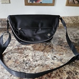 Lululemon Festival All Night Bag